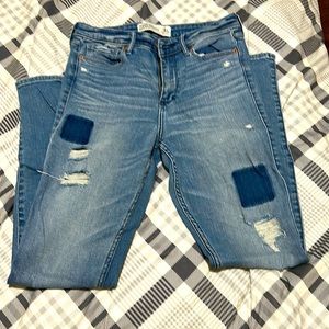 Women’s Abercrombie & Fitch high rise jeans.